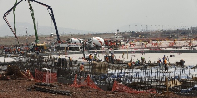 Tenedores de bonos de Fibra del NAICM se reunir&aacute;n para pago anticipado