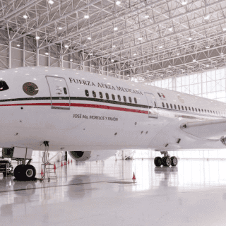 Avión Presidencial saldrá este lunes de territorio mexicano