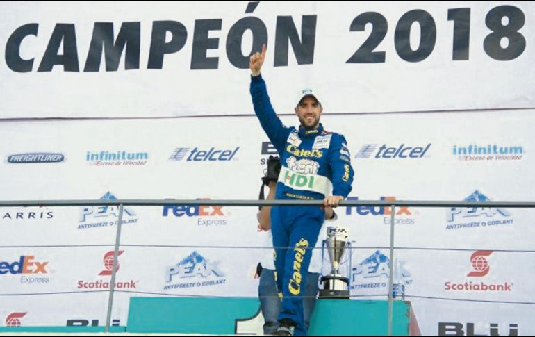 Rubén García Mateos ya se había coronado en Nascar México en la temporada 2015. @NASCARPAEKMX