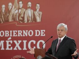 En Palacio Nacional, López Obrador recuerda que la Carta Magna establecer que al Presidente sólo se le puede juzgar por el delito de traición a la Patria. EFE / J. Méndez