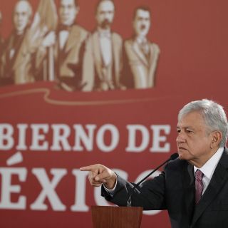 Cede AMLO: saca a superdelegados de seguridad