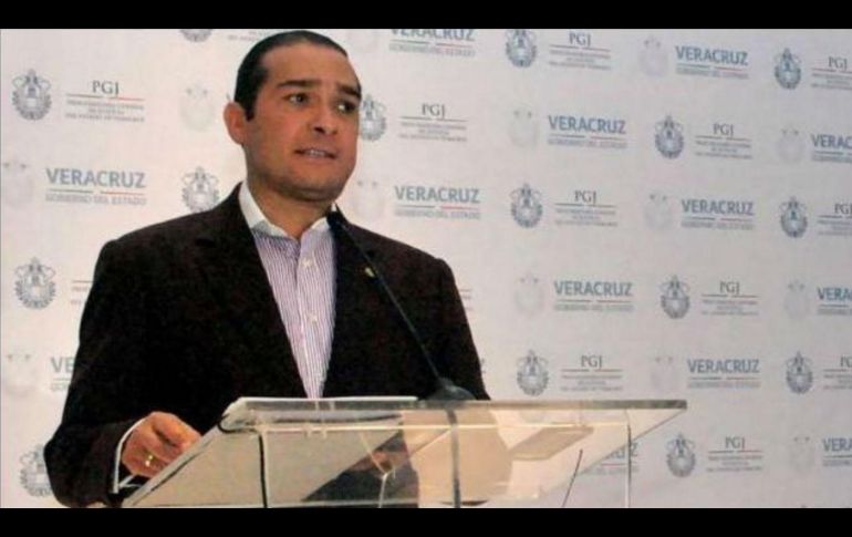 En mayo, Miguel Ángel Yunes Linares, declaró como prófugo de la justicia a Bravo Contreras, señalado del presunto delito de desaparición de personas en la modalidad de entorpecer la investigación. SUN / ARCHIVO
