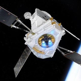 Nave espacial BepiColombo enciende motores en vuelo rumbo a Mercurio