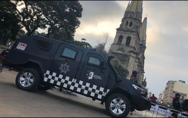 Se trata de un vehículo táctico ligero Unimog con nivel de blindaje B6 V plus, con costo de 3.2 millones de pesos. TWITTER / @PoliciaGDL