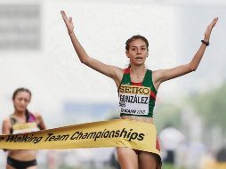 Alegna González ha destacado como una de las mejores marchistas de México. AP