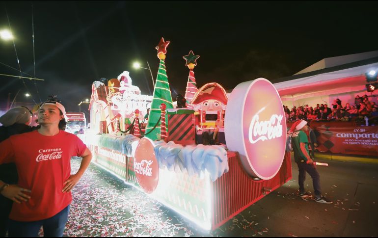 El pasado martes 4 de diciembre por la noche, se constató el espíritu navideño con la llegada de La Caravana Coca-Cola. EL INFORMADOR / F. Atilano