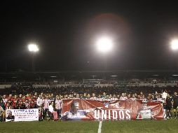 Con júbilo, la afición tenía muchos sentimientos encontrados al ver a varias generaciones reunidas en el campo del Tres de Marzo. EL INFORMADOR / A. Camacho