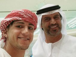 Usando una gutra, Alan Pulido presumió su llegada a tierras mundialistas. INSTAGRAM / @alan_pulido17