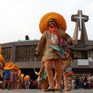 La Plaza Mariana se llena de danza, música y color