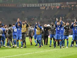 El FC Porto termina invicto y en la primera posición del Grupo D, con 16 unidades. AFP/O. Kose