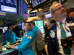 El índice compuesto Nasdaq cerró en verde y concluyó con una ganancia del 0.16% o 11.31 enteros, hasta 7,031.83 unidades. AP / M. Lennihan