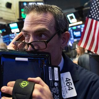 Wall Street abre con avances en medio de varios datos económicos