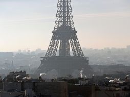 La torrre Eiffel vista desde el Arco del Triunfo. AP/A. Camus