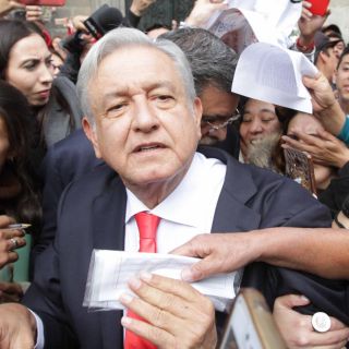 López Obrador presencia informe de presidente de la Suprema Corte