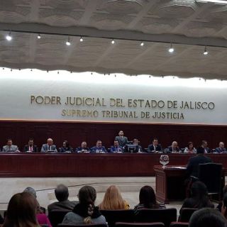 Reeligen a Ricardo Suro en Supremo Tribunal
