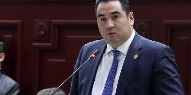 Suro deja a criterio de los magistrados reducci&oacute;n salarial