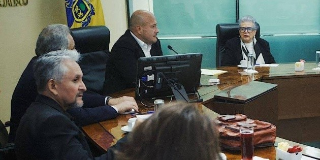 Alfaro exige a Federaci&oacute;n 20 mil MDP para obras