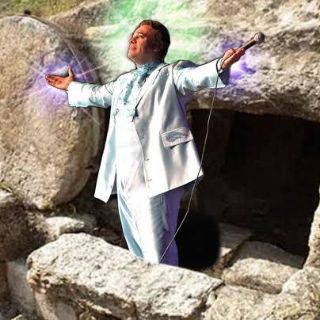 Juan Gabriel no "resucitó" y las redes se deprimen