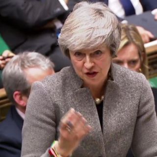May advierte del "daño" que causaría otro referéndum sobre el Brexit