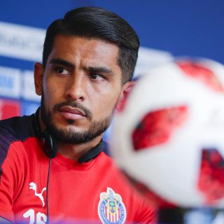 Miguel Ponce dice que pese a tristeza, Chivas debe cerrar con triunfo