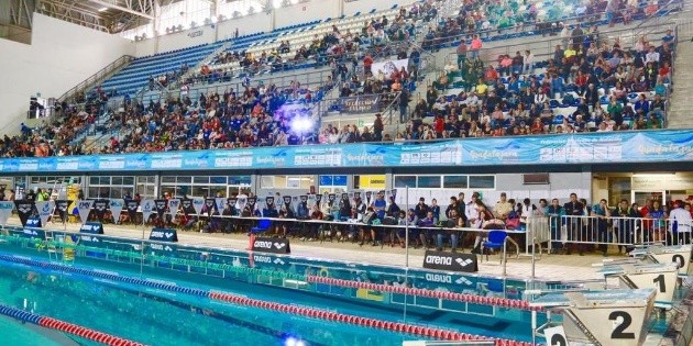 Atletas se intoxican en campeonato nacional de nataci&oacute;n en Jalisco