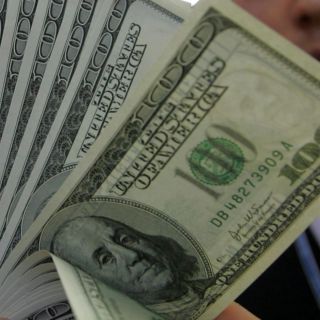 Dólar cierra con descenso, se vende en 20.40 pesos en bancos capitalinos