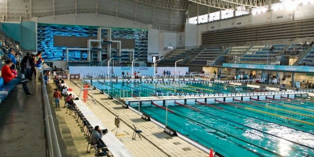 Indagan presunta intoxicaci&oacute;n de nadadores en complejo acu&aacute;tico