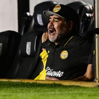 Maradona se ofrece a Boca Juniors, según medios argentinos