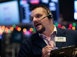 Los inversionistas están atentos a los resultados de la reunión de dos días de la Reserva Federal (Fed) y a la publicación de cifras de los sectores inmobiliario y energético. AP / M. Lennihan