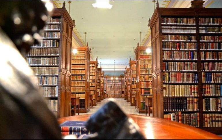 La biblioteca de la RAE ha reunido, desde su creación, más de 280 mil volúmenes, fundamentalmente libros y revistas. TWITTER / @RAEinforma
