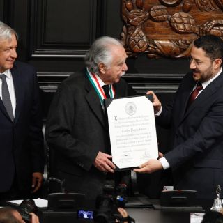 Senado entrega Medalla Belisario Domínguez a Carlos Payán