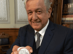 En su campaña presidencial López Obrador confirmó ser un gran seguidor del “rey de los deportes”. TWITTER / @theteenager7