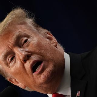 Trump pide a republicanos en el Senado aprobar presupuesto sin demócratas