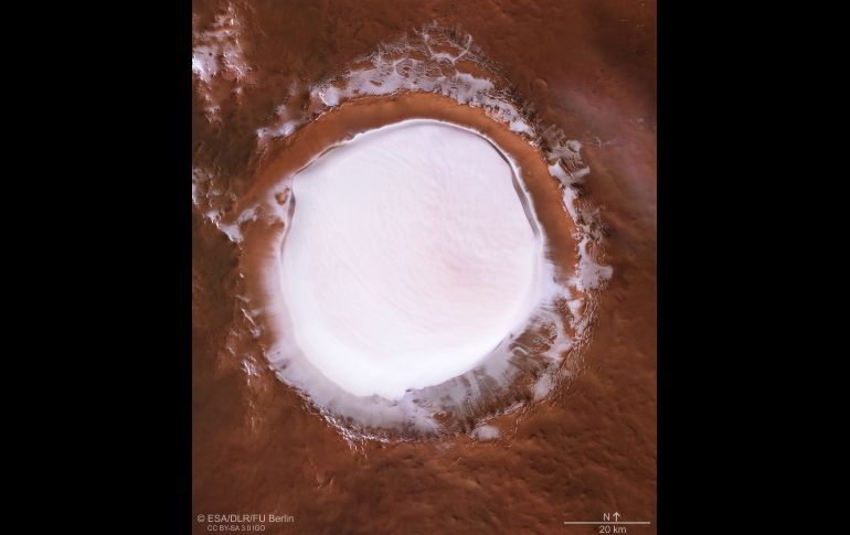 Korolev tiene 82 kilómetros de diámetro y se encuentra en las tierras bajas del norte de Marte. ESA/DLR/FU Berlin