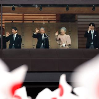 Emperador japonés celebra su 85 cumpleaños a meses de abdicar