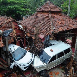 Fotogalería: Tsunami devasta costas de Indonesia