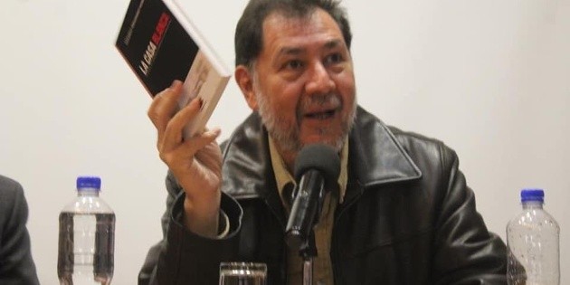 Fern&aacute;ndez Noro&ntilde;a levanta pol&eacute;mica por tuit sobre Moreno Valle