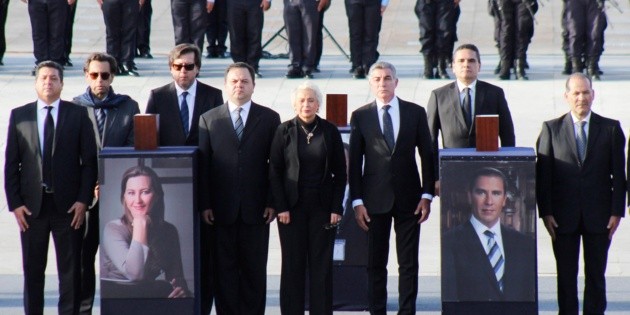 Despiden a Martha &Eacute;rika Alonso y Rafael Moreno Valle en Puebla