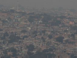 Por otra parte, autoridades estatales y municipales anuncian que armarán un operativo en conjunto para amonestar a quienes enciendan fogatas o hagan uso de pirotecnia. EL INFORMADOR/ ARCHIVO