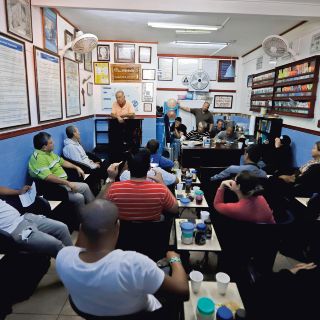 Enfrentan el reto de apartarse del alcohol otro fin de año