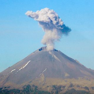 Popocatépetl registra 134 exhalaciones y un leve sismo volcánico