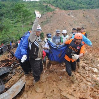 Deslave en Indonesia mata a nueve personas