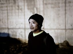 Estados Unidos lanza gas lacrimógeno para detener a migrantes 