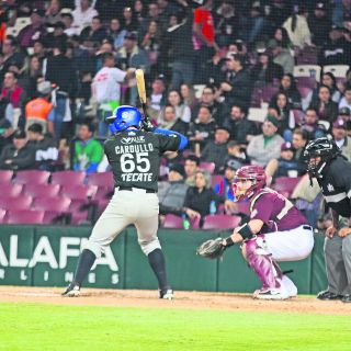 Charros pierde su primer juego de postemporada