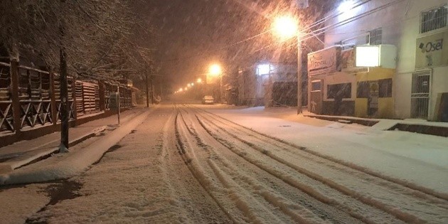 Por nevada cierran tramos de carreteras federales en Sonora