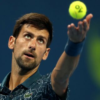 Djokovic vence a Fucsovics y espera rival para cuartos en Doha