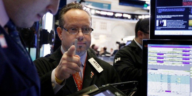 Wall Street inicia 2019 con alza ligera