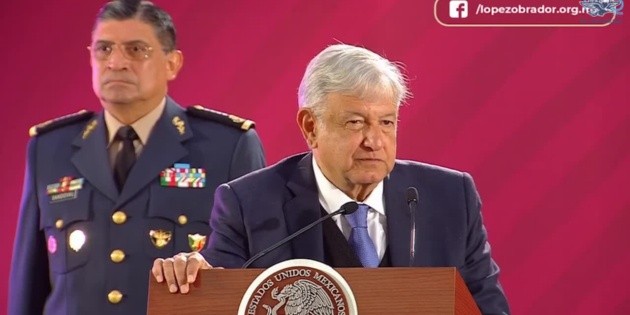 Gasolina podr&iacute;a aumentar 40 centavos por a&ntilde;o: AMLO