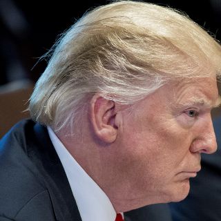 Trump tras reunión con demócratas: Cierre "podría ser largo"