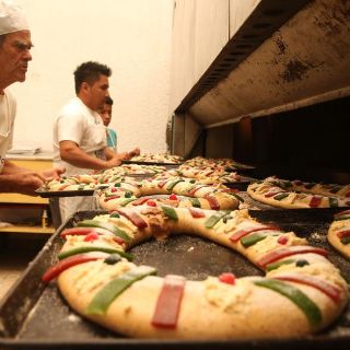 Panaderías jaliscienses se alistan para vender miles de roscas de Reyes